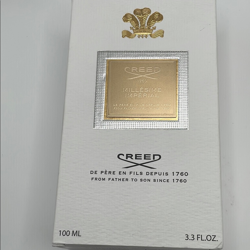 Creed Gold and White Grooming Elegance